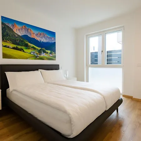 Apartment Mine House Hill- 2 Privat Parking! Trento