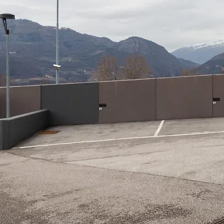 Mine House Hill- 2 Privat Parking! Apartment